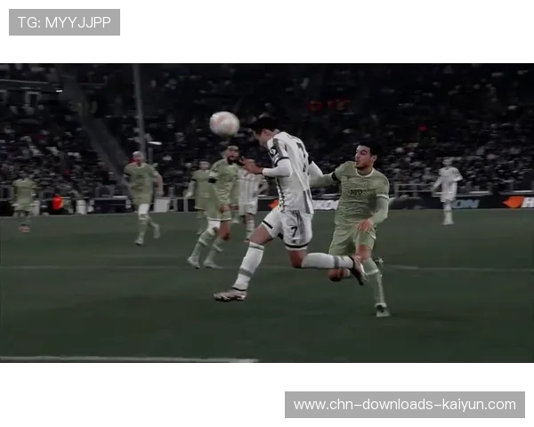 弗拉霍维奇劲射遭扑尤文图斯围攻连连掀起进攻狂潮